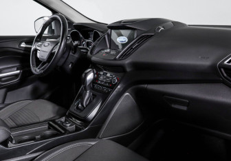 Подержанный автомобиль Ford Kuga 2018 года (9 фото)