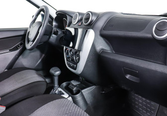 Подержанный автомобиль LADA (ВАЗ) Granta Sedan 2012 года (9 фото)