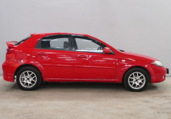 Подержанный автомобиль Chevrolet Lacetti Hatchback 2008 года (4 фото)