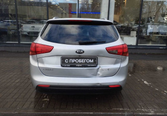 Подержанный автомобиль Kia Ceed Wagon 2013 года (7 фото)