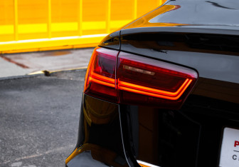 Подержанный автомобиль Audi A6 Sedan 2016 года (12 фото)