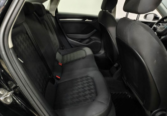 Подержанный автомобиль Audi A3 Sedan 2014 года (13 фото)