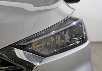 Подержанный автомобиль Hyundai Tucson 2020 года (11 фото)