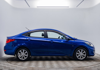 Подержанный автомобиль Hyundai Solaris Sedan 2011 года (4 фото)