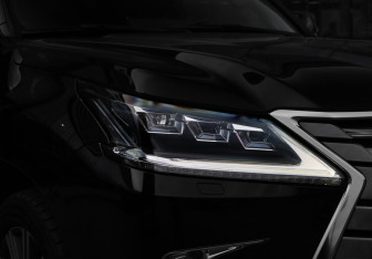 Подержанный автомобиль Lexus LX 2017 года (46 фото)