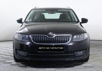 Подержанный автомобиль Skoda Octavia Wagon 2014 года (2 фото)
