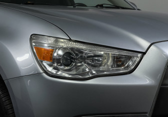 Подержанный автомобиль Mitsubishi ASX 2012 года (14 фото)