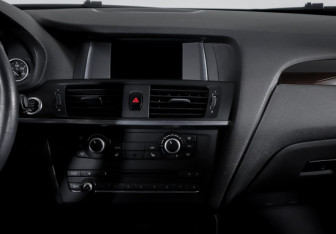 Подержанный автомобиль BMW X4 2016 года (13 фото)