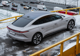 Подержанный автомобиль Rising Auto F7 2023 года (5 фото)