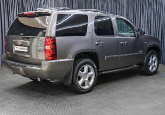 Подержанный автомобиль Chevrolet Tahoe 2013 года (5 фото)