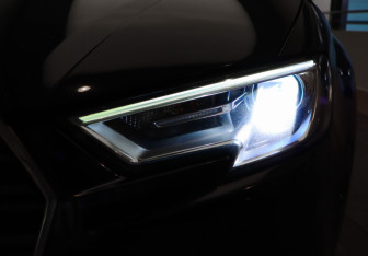 Подержанный автомобиль Audi A3 Sedan 2017 года (28 фото)