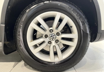 Подержанный автомобиль Volkswagen Tiguan 2014 года (20 фото)