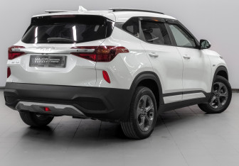 Подержанный автомобиль Kia Seltos 2022 года (5 фото)