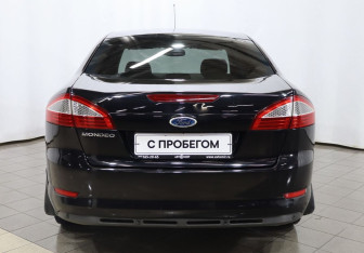 Подержанный автомобиль Ford Mondeo Sedan 2007 года (5 фото)