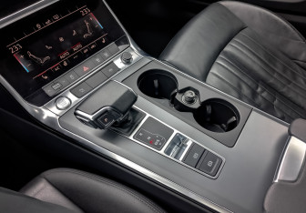 Подержанный автомобиль Audi A6 Sedan 2020 года (26 фото)