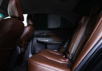 Подержанный автомобиль Toyota Camry Sedan 2017 года (12 фото)