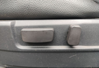 Подержанный автомобиль Mitsubishi Outlander 2012 года (14 фото)