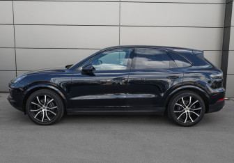 Подержанный автомобиль Porsche Cayenne 2018 года (7 фото)