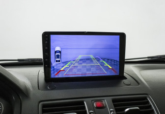 Подержанный автомобиль Volvo XC90 2008 года (15 фото)