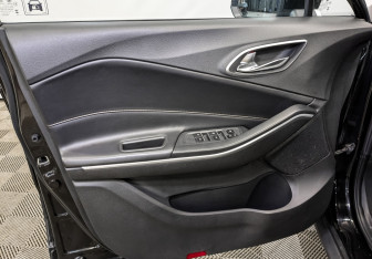 Подержанный автомобиль Москвич 3 2023 года (19 фото)