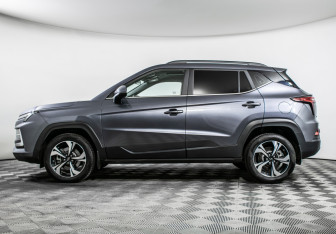 Подержанный автомобиль Москвич 3 2023 года (9 фото)