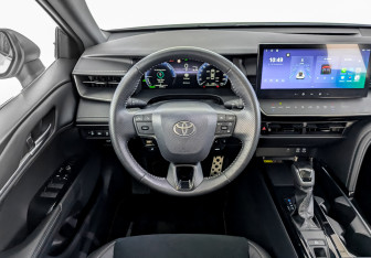 Подержанный автомобиль Toyota Camry Sedan 2024 года (22 фото)