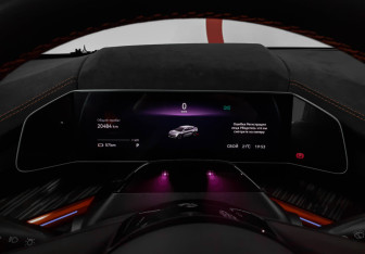 Подержанный автомобиль Zeekr 001 2023 года (12 фото)