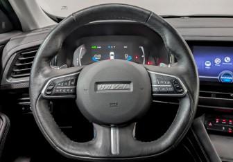 Подержанный автомобиль Haval F7x 2022 года (23 фото)
