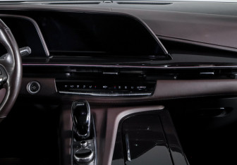 Подержанный автомобиль Cadillac Escalade Suv 2022 года (13 фото)