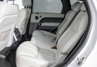 Подержанный автомобиль Land Rover Range Rover Sport 2013 года (11 фото)