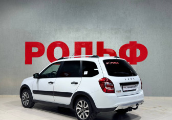 Подержанный автомобиль LADA (ВАЗ) Granta Wagon 2023 года (7 фото)