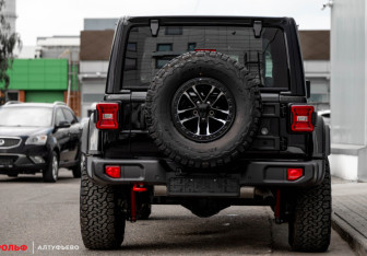 Новый Jeep Wrangler 2025 (4 фото)