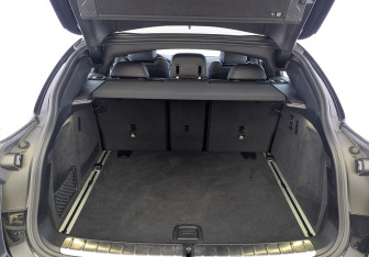 Подержанный автомобиль BMW X4 2021 года (10 фото)