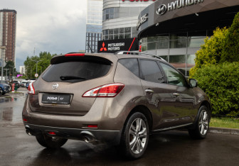 Подержанный автомобиль Nissan Murano Suv 2013 года (4 фото)
