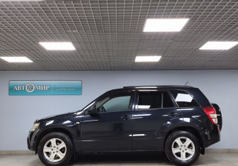 Подержанный автомобиль Suzuki Grand Vitara 2007 года (8 фото)