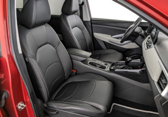 Подержанный автомобиль Chevrolet Captiva 2022 года (24 фото)