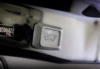 Подержанный автомобиль Toyota RAV4 2020 года (25 фото)