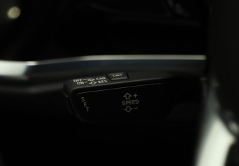 Подержанный автомобиль Audi Q3 2021 года (15 фото)