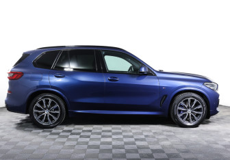 Подержанный автомобиль BMW X5 2019 года (4 фото)