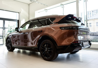 Новый Voyah Free 2025 (2 фото)