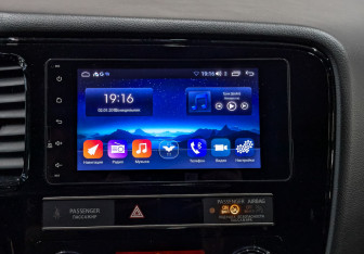 Подержанный автомобиль Mitsubishi Outlander 2019 года (17 фото)