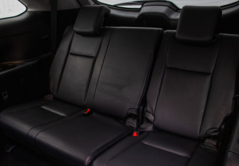 Подержанный автомобиль Toyota Highlander 2014 года (12 фото)