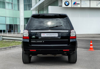 Подержанный автомобиль Land Rover Freelander 2011 года (6 фото)