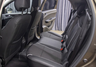 Подержанный автомобиль Renault Arkana 2019 года (12 фото)
