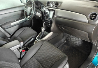 Подержанный автомобиль Suzuki Vitara 2016 года (11 фото)