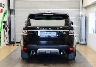 Подержанный автомобиль Land Rover Range Rover Sport 2014 года (5 фото)