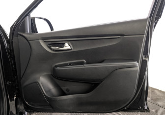 Подержанный автомобиль Kia Rio Hatchback 2020 года (23 фото)