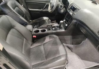 Подержанный автомобиль Subaru Outback Wagon 2007 года (9 фото)