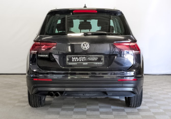 Подержанный автомобиль Volkswagen Tiguan 2017 года (6 фото)