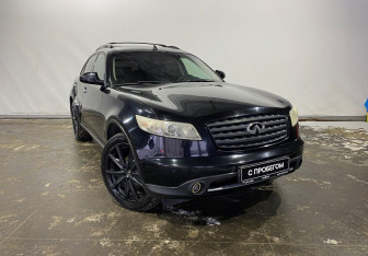 Подержанный автомобиль Infiniti FX 2005 года (3 фото)